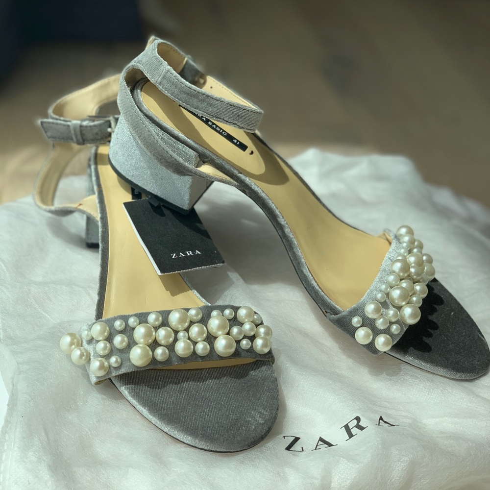 NEW ZARA COLLECTION - VELVET GRAY/SILVER HEELS